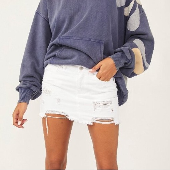 Free People Out Of Ordinary White Distressed Mini Skirt NWT - Picture 2 of 14